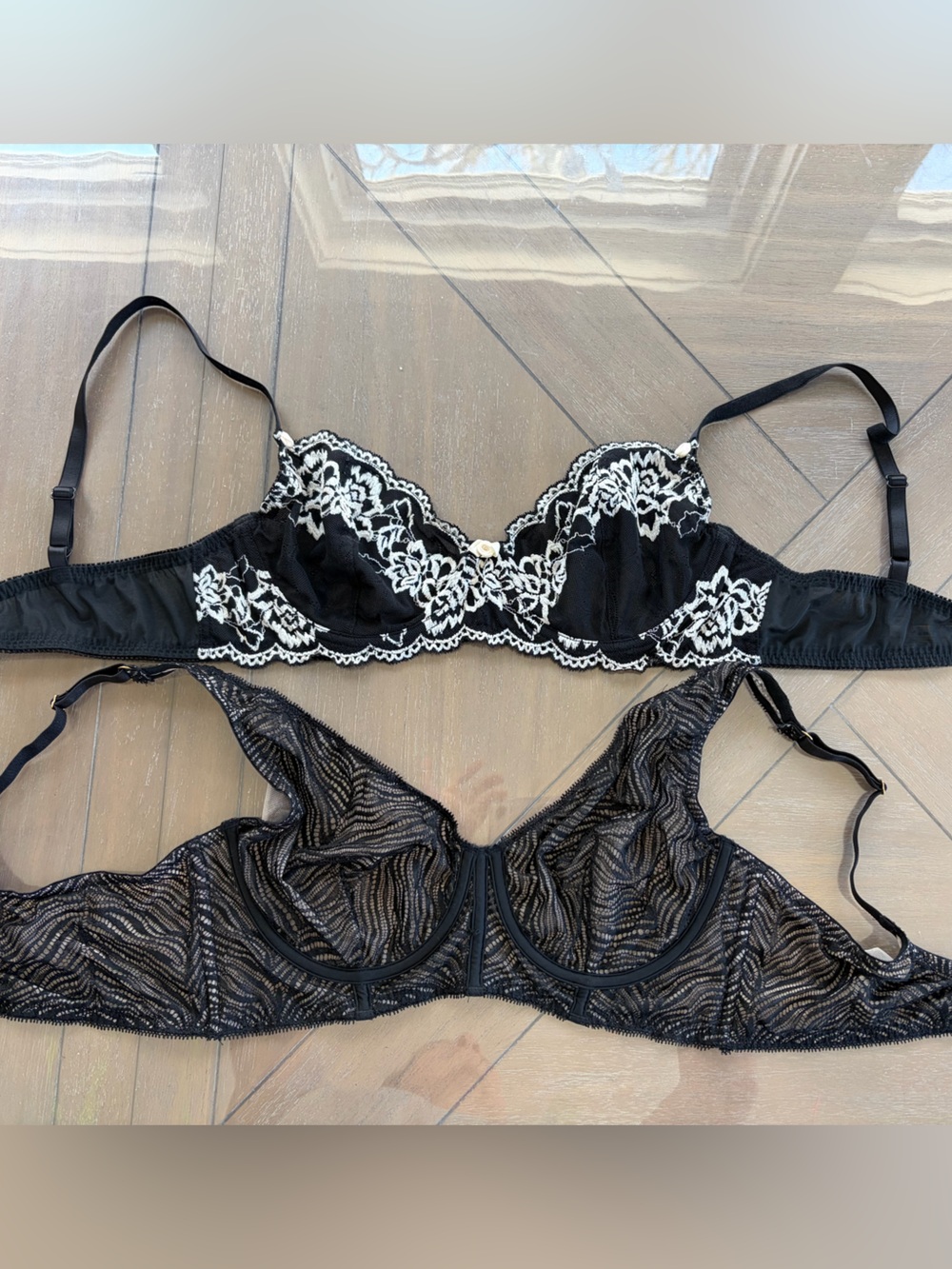 Victoria’s Secret Bras Size 38C